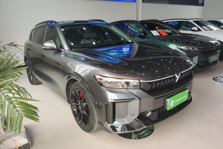 Used VOYAH FREE 2025 318 318 km Rear-Drive Touring Edition Front Right 45 Deg