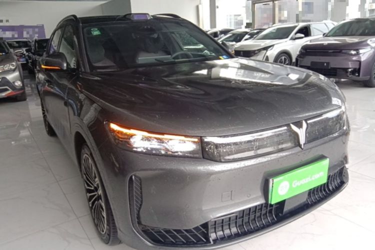 Used VOYAH FREE 2025 Model FREE+ Rear-Drive Qiankun Edition Front Right 45 Deg