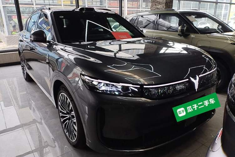 Used VOYAH FREE 2025 Model FREE+ Four-Wheel-Drive Qiankun Edition Front Right 45 Deg