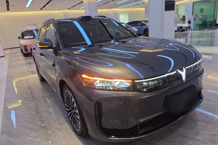 Used VOYAH FREE 2025 Model FREE+ Four-Wheel-Drive Qiankun Edition Front Right 45 Deg