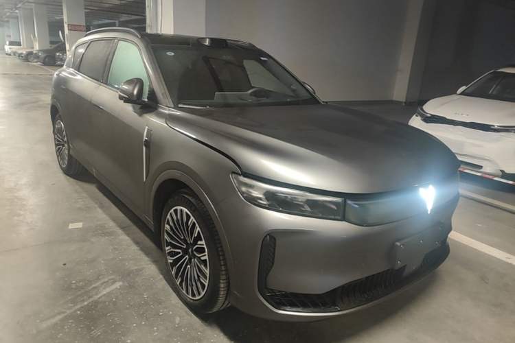 Used VOYAH FREE 2025 Model FREE+ Rear-Drive Qiankun Edition Front Right 45 Deg