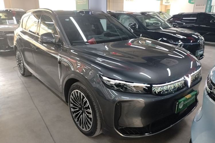 Used VOYAH FREE 2025 Model FREE+ Rear-Drive Qiankun Edition Front Right 45 Deg