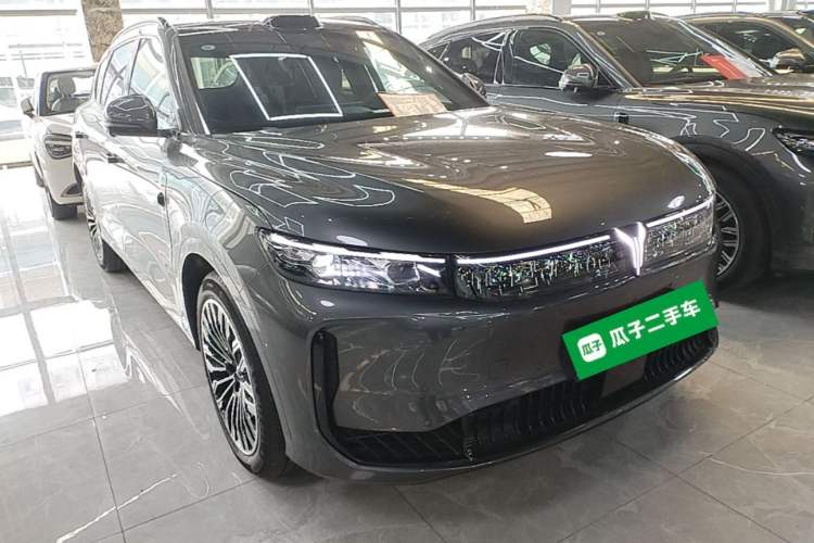 Used VOYAH FREE 2025 Model FREE+ Rear-Drive Qiankun Edition Front Right 45 Deg