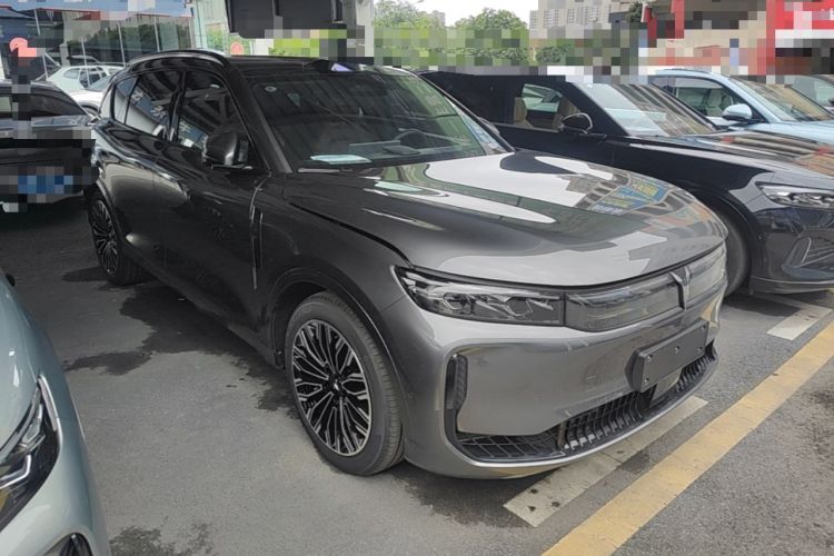 Used VOYAH FREE 2025 Model FREE+ Rear-Drive Qiankun Edition Front Right 45 Deg