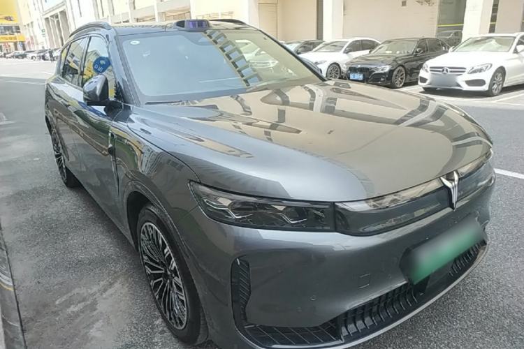 Used VOYAH FREE 2025 Model FREE+ Rear-Drive Qiankun Edition Front Right 45 Deg