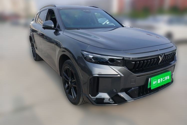 Used VOYAH FREE 2025 318 259 km All-Wheel-Drive Exploration Edition Front Right 45 Deg