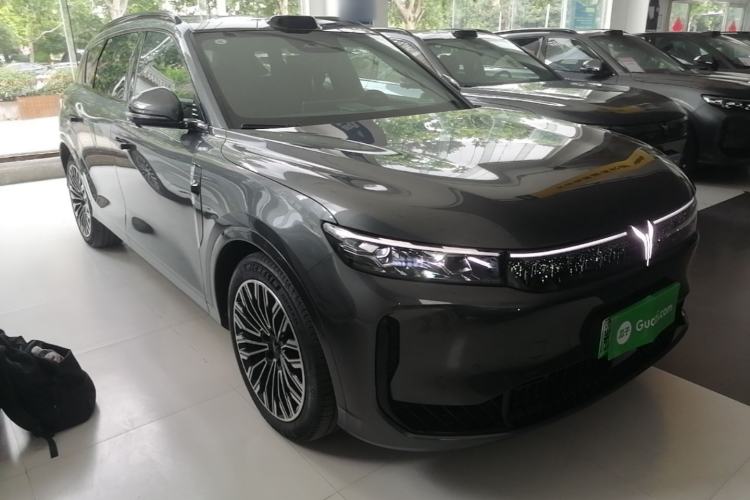Used VOYAH FREE 2025 Model FREE+ Four-Wheel-Drive Qiankun Edition Front Right 45 Deg