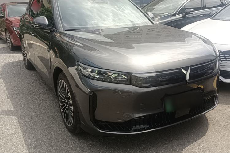 Used VOYAH FREE 2025 Model FREE+ Rear-Drive Qiankun Edition Front Right 45 Deg