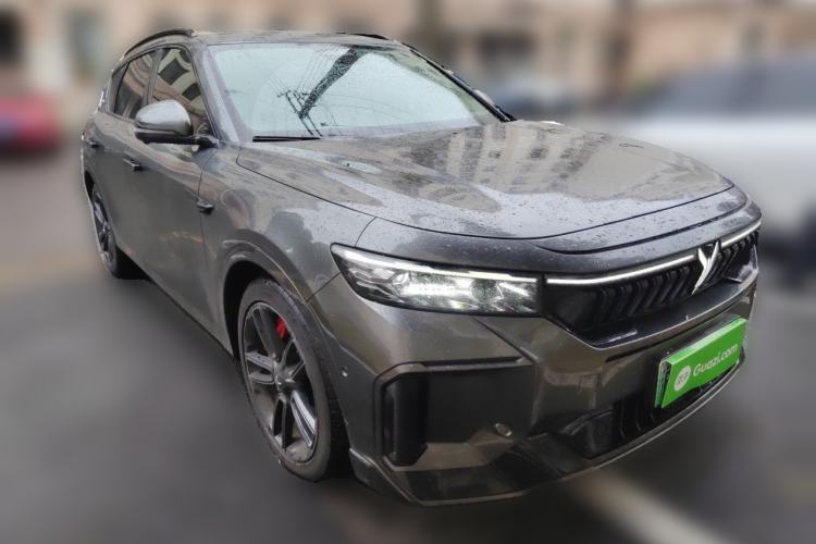 Used VOYAH FREE 2025 318 259 km All-Wheel-Drive Exploration Edition Front Right 45 Deg