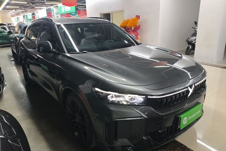 Used VOYAH FREE 2025 318 318 km Rear-Drive Touring Edition Front Right 45 Deg