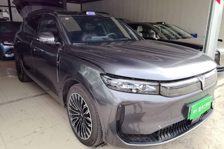 Used VOYAH FREE 2025 Model FREE+ Rear-Drive Qiankun Edition Front Right 45 Deg