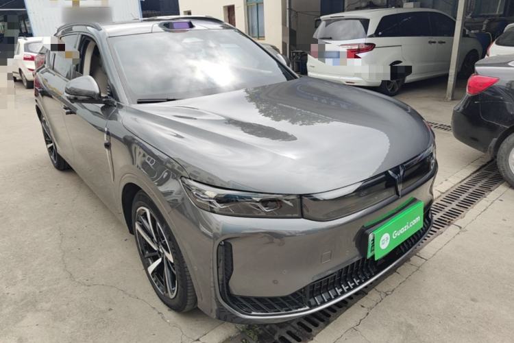Used VOYAH FREE 2025 Model FREE+ Four-Wheel-Drive Qiankun Edition Front Right 45 Deg