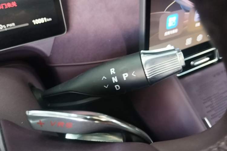 Used VOYAH FREE 2025 Model FREE+ Four-Wheel-Drive Qiankun Edition Gear Lever