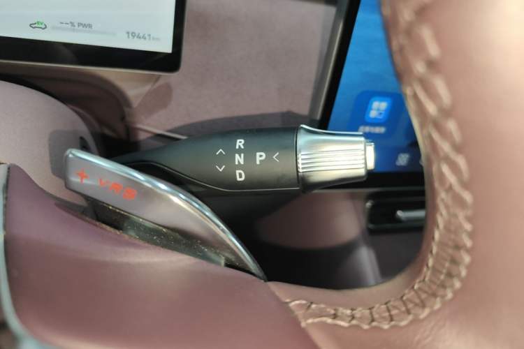 Used VOYAH FREE 2025 Model FREE+ Four-Wheel-Drive Qiankun Edition Gear Lever