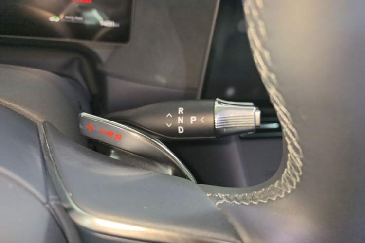 Used VOYAH FREE 2025 Model FREE+ Four-Wheel-Drive Qiankun Edition Gear Lever