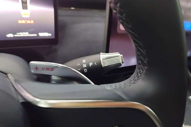 Used VOYAH FREE 2025 Model FREE+ Four-Wheel-Drive Qiankun Edition Gear Lever
