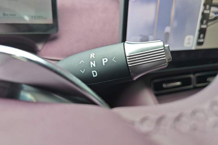 Used VOYAH FREE 2025 Model FREE+ Four-Wheel-Drive Qiankun Edition Gear Lever