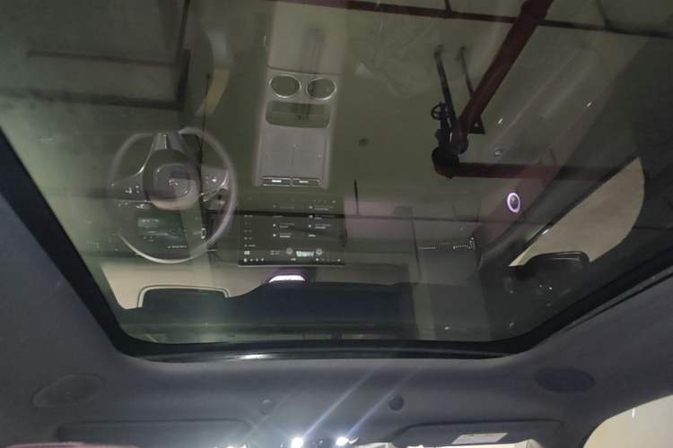 Used VOYAH FREE 2025 Model FREE+ Four-Wheel-Drive Qiankun Edition Headliner
