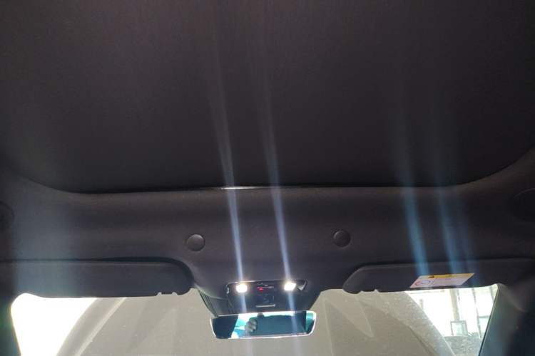 Used VOYAH FREE 2025 Model FREE+ Four-Wheel-Drive Qiankun Edition Headliner