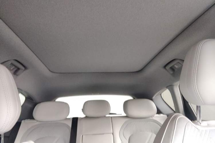 Used VOYAH FREE 2025 318 318 km Rear-Drive Touring Edition Headliner
