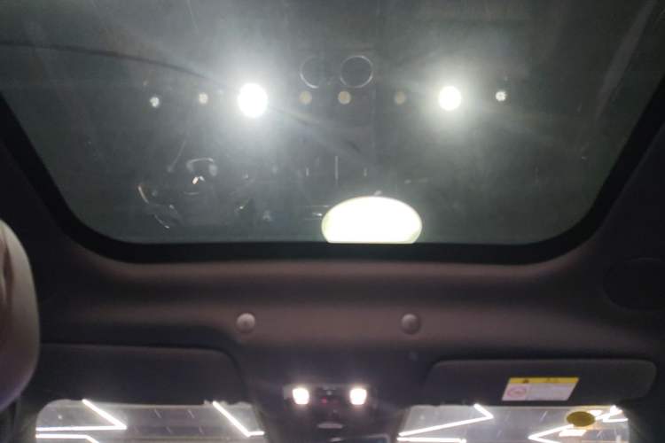 Used VOYAH FREE 2025 Model FREE+ Four-Wheel-Drive Qiankun Edition Headliner