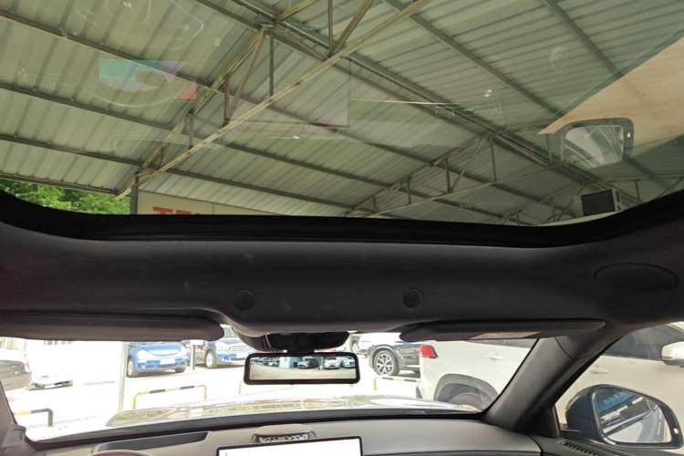 Used VOYAH FREE 2025 Model FREE+ Four-Wheel-Drive Qiankun Edition Headliner