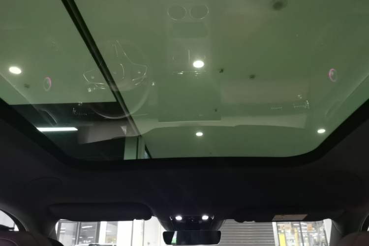 Used VOYAH FREE 2025 Model FREE+ Four-Wheel-Drive Qiankun Edition Headliner