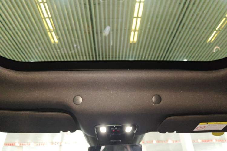 Used VOYAH FREE 2025 Model FREE+ Four-Wheel-Drive Qiankun Edition Headliner