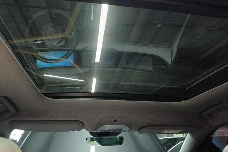 Used VOYAH FREE 2025 318 318 km Rear-Drive Touring Edition Headliner