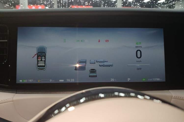 Used VOYAH FREE 2025 318 318 km Rear-Drive Touring Edition Instrument Cluster