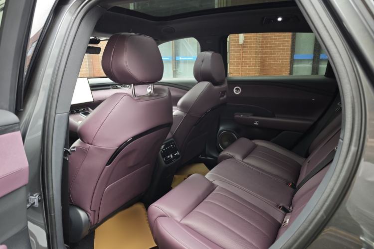 Used VOYAH FREE 2025 Model FREE+ Rear-Drive Qiankun Edition Interior 2