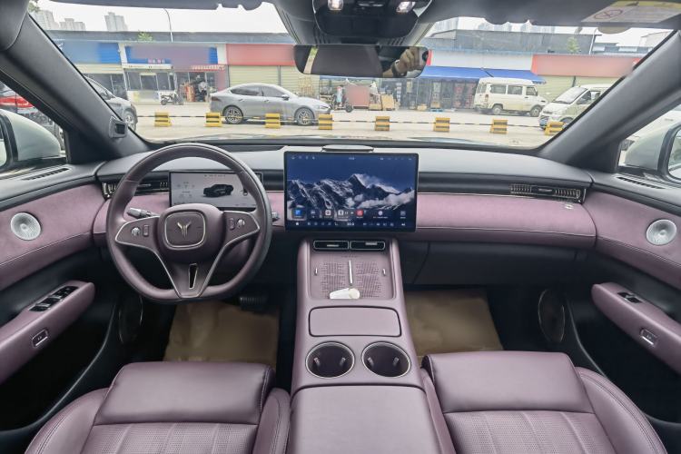 Used VOYAH FREE 2025 Model FREE+ Rear-Drive Qiankun Edition Interior 3