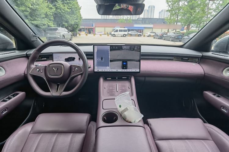 Used VOYAH FREE 2025 Model FREE+ Rear-Drive Qiankun Edition Interior 3