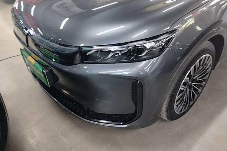 Used VOYAH FREE 2025 Model FREE+ Rear-Drive Qiankun Edition Left Front Headlight