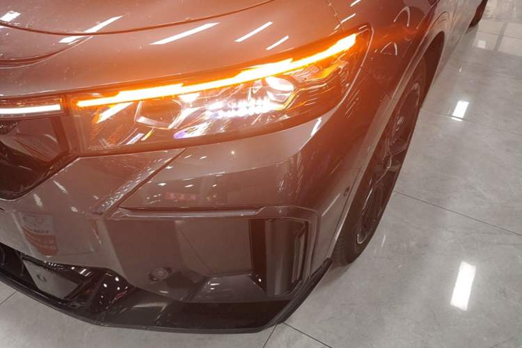 Used VOYAH FREE 2025 318 318 km Rear-Drive Touring Edition Left Front Headlight