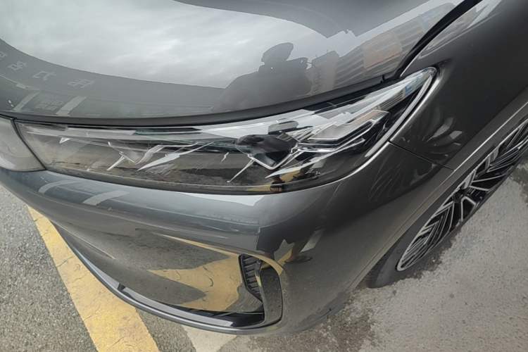 Used VOYAH FREE 2025 Model FREE+ Rear-Drive Qiankun Edition Left Front Headlight