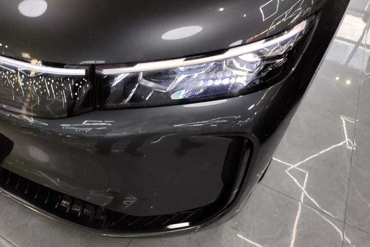 Used VOYAH FREE 2025 Model FREE+ Four-Wheel-Drive Qiankun Edition Left Front Headlight