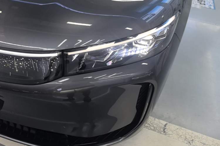 Used VOYAH FREE 2025 Model FREE+ Four-Wheel-Drive Qiankun Edition Left Front Headlight