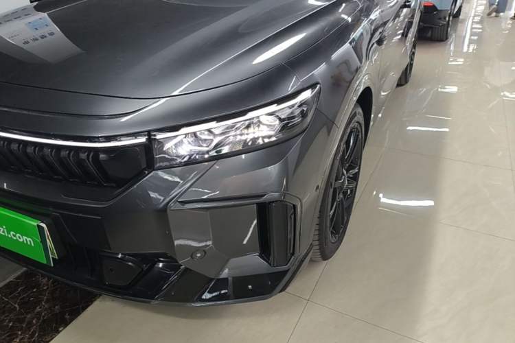 Used VOYAH FREE 2025 318 318 km Rear-Drive Touring Edition Left Front Headlight