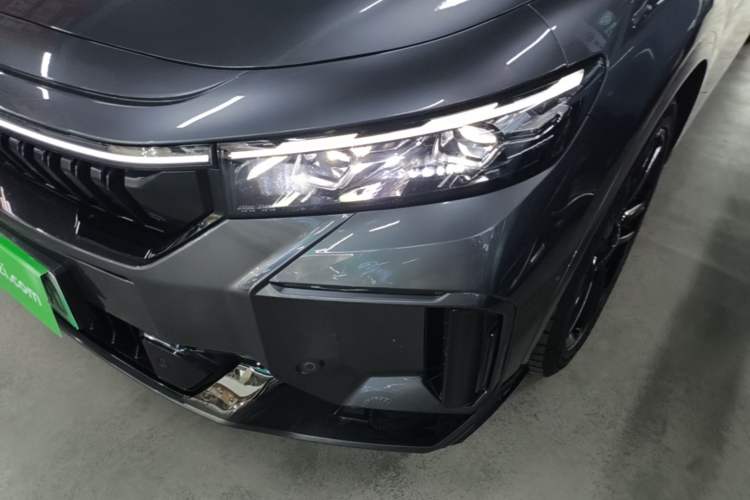 Used VOYAH FREE 2025 318 318 km Rear-Drive Touring Edition Left Front Headlight