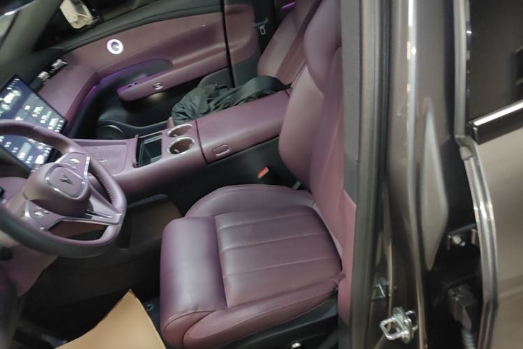 Used VOYAH FREE 2025 Model FREE+ Four-Wheel-Drive Qiankun Edition Left Front Seat
