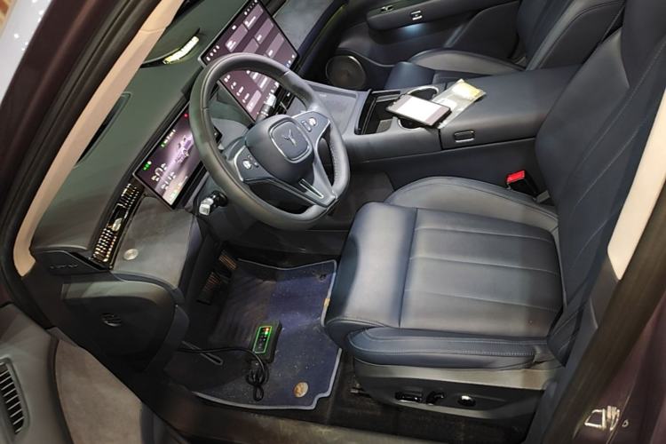 Used VOYAH FREE 2025 Model FREE+ Four-Wheel-Drive Qiankun Edition Left Front Seat