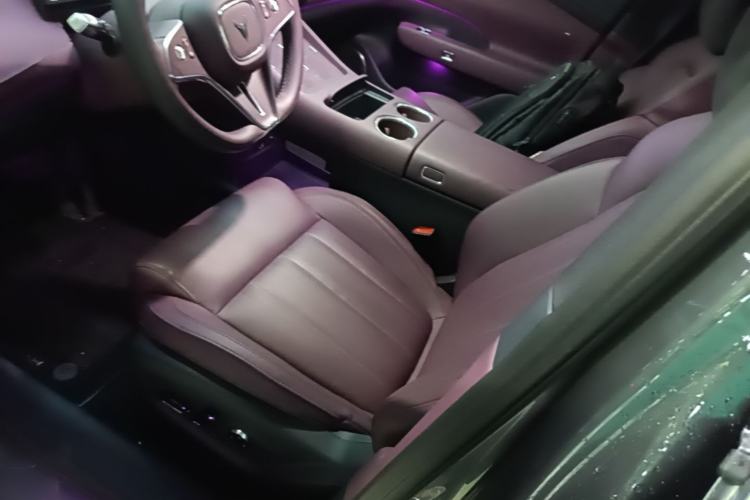 Used VOYAH FREE 2025 Model FREE+ Rear-Drive Qiankun Edition Left Front Seat