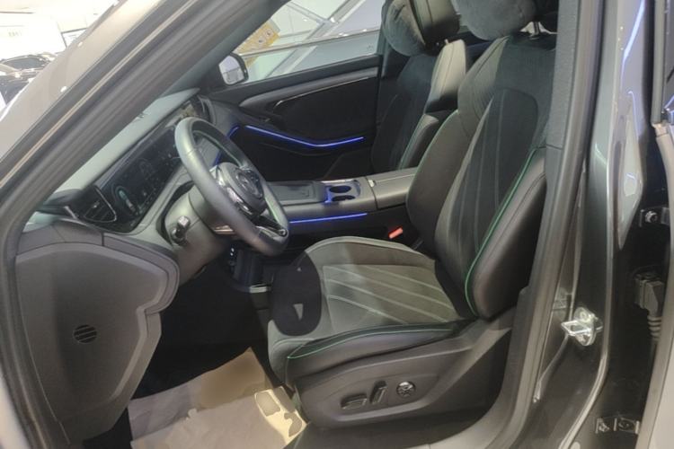 Used VOYAH FREE 2025 318 259 km All-Wheel-Drive Exploration Edition Left Front Seat