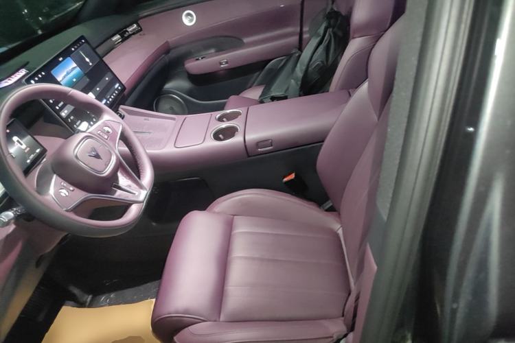 Used VOYAH FREE 2025 Model FREE+ Rear-Drive Qiankun Edition Left Front Seat