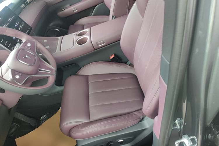 Used VOYAH FREE 2025 Model FREE+ Rear-Drive Qiankun Edition Left Front Seat