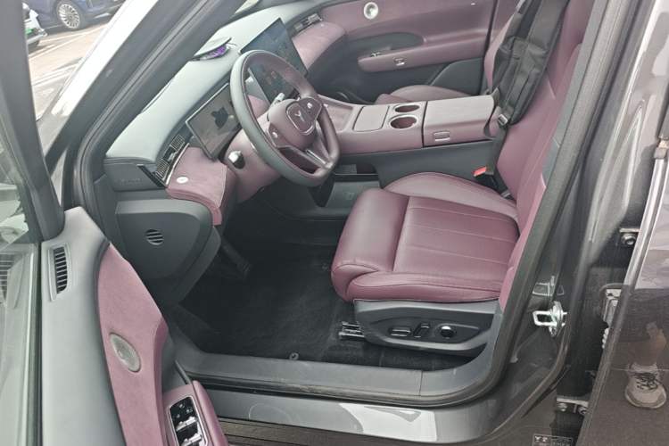 Used VOYAH FREE 2025 Model FREE+ Four-Wheel-Drive Qiankun Edition Left Front Seat