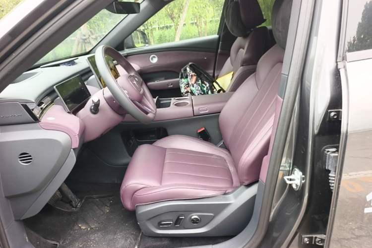 Used VOYAH FREE 2025 Model FREE+ Rear-Drive Qiankun Edition Left Front Seat