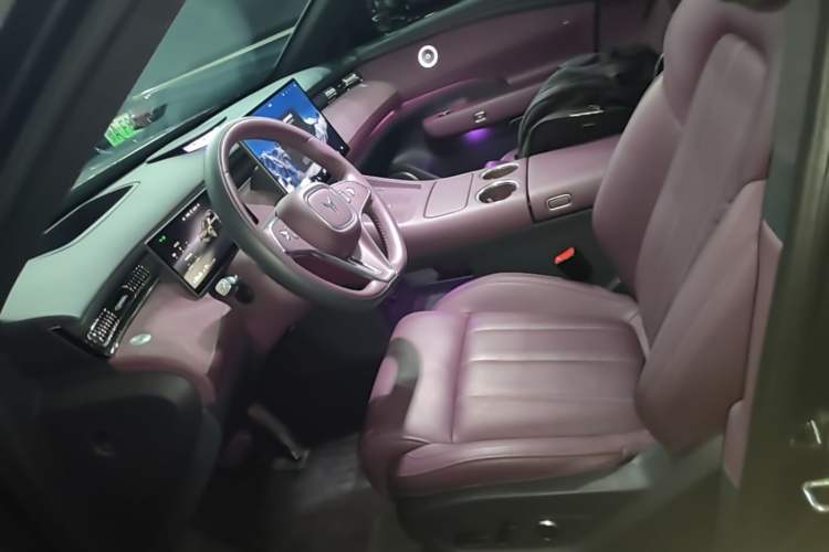 Used VOYAH FREE 2025 Model FREE+ Four-Wheel-Drive Qiankun Edition Left Front Seat