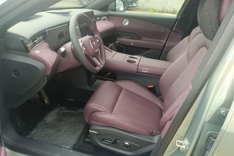 Used VOYAH FREE 2025 Model FREE+ Rear-Drive Qiankun Edition Left Front Seat